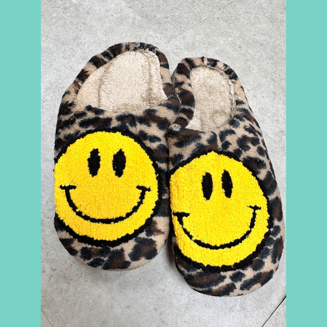Smile Leopard Slippers