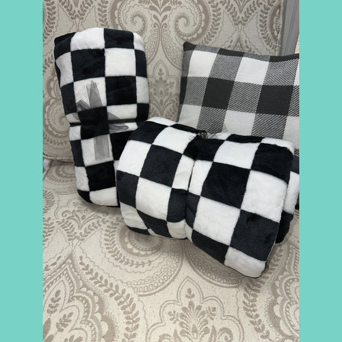 Black Checkered Throw Blanket